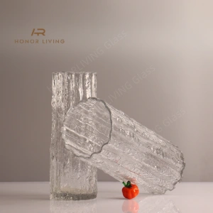 clear glass cylinder vase